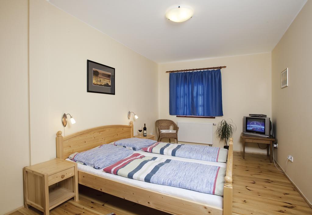 Wellness Hotel Marlin Nová Pec Szoba fotó